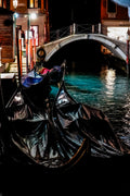Ponte San Moise mit Gondeln und Kanal in der Dämmerung, Venedig Italien, Fine Art Nachtfotografie limitierte Edition